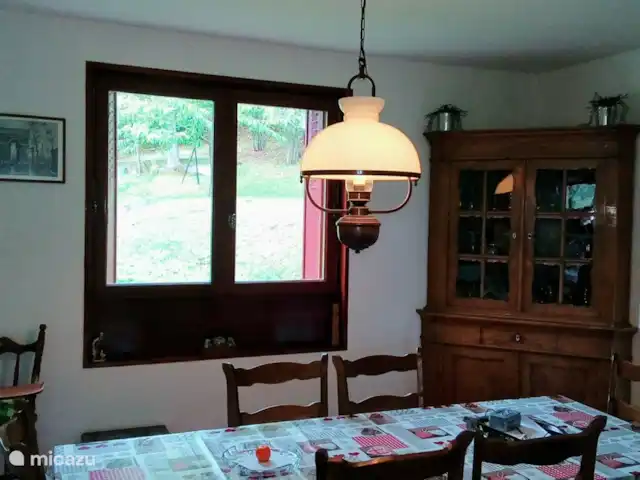 La Collin | France, Allier, Château-sur-Allier - maison de vacances grande cuisine à vivre confortable.
