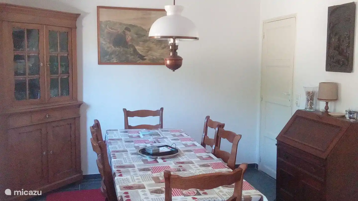 gemütliche große Küche