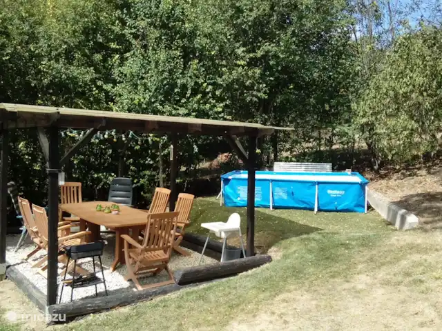 La Collin | France, Allier, Château-sur-Allier - maison de vacances Coin salon couvert avec bassin pour enfants