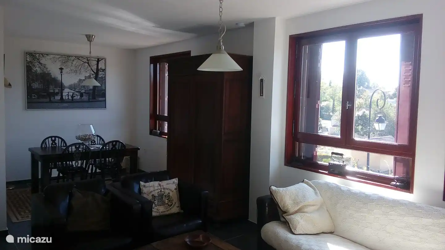 Wohnzimmer mit schöner Aussicht