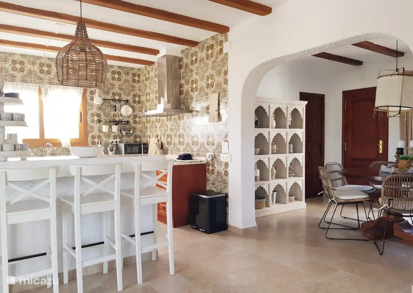 Esszimmer in der Nähe der Küche