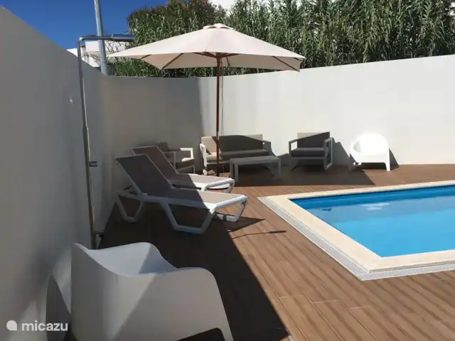 Villa das Hortas huren in Portugal, Costa de Prata, Salir Do Porto - villa Lekker ontspannen rond het zwembad!