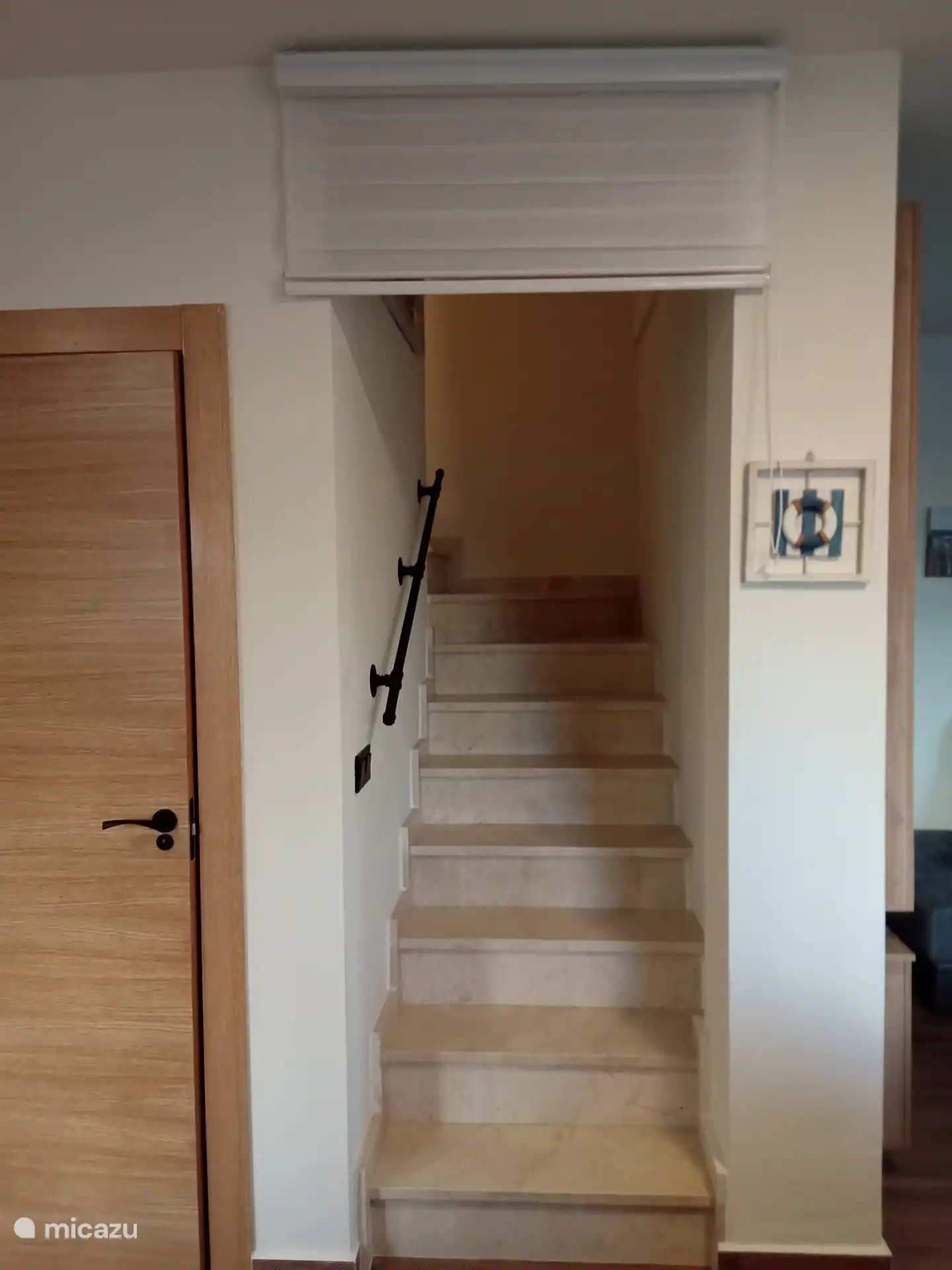 Escaleras al primer piso