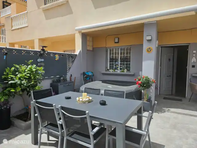 Casa Steven Privézwembad / Jacuzzi huren in Spanje, Costa Blanca, Torrevieja - vakantiehuis Terras met uitzicht op de jacuzzi