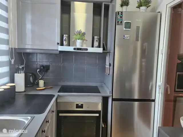 Casa Steven Privézwembad / Jacuzzi huren in Spanje, Costa Blanca, Torrevieja - vakantiehuis Keuken = 
Oven , koelkast , vaatwasser , Expresso machine , Air Fryer,....