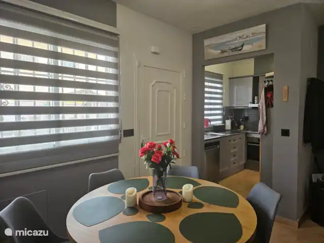 Casa Steven Privézwembad / Jacuzzi huren in Spanje, Costa Blanca, Torrevieja - vakantiehuis eetkamer met zicht op keuken