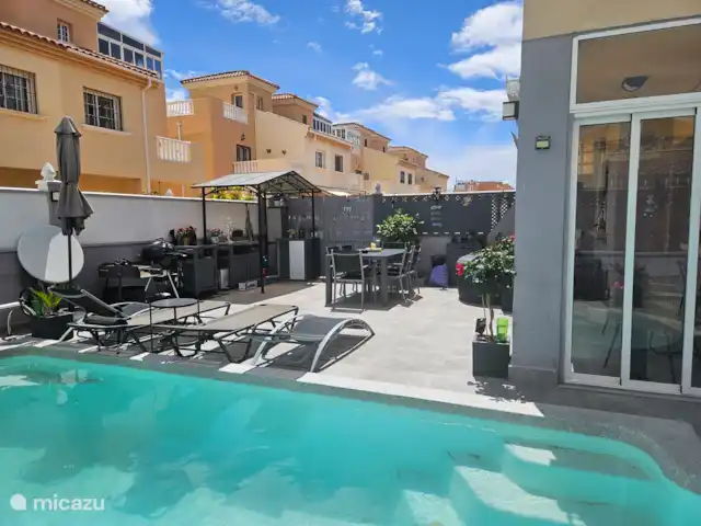 Casa Steven Privézwembad / Jacuzzi huren in Spanje, Costa Blanca, Torrevieja - vakantiehuis Terras met uitzicht op het prive zwembad