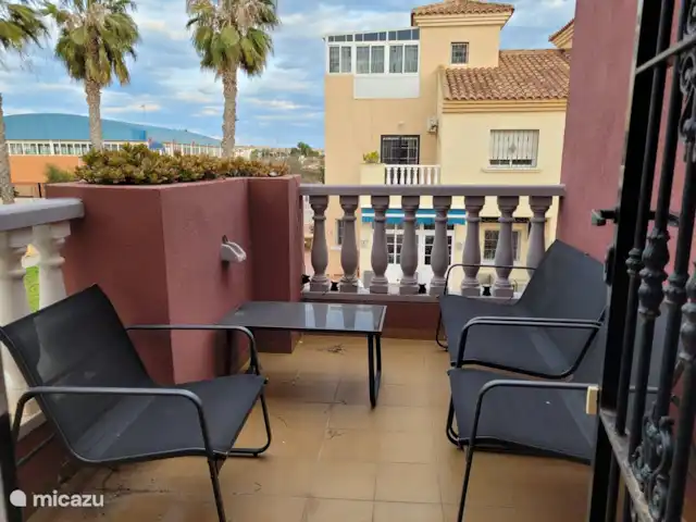 Casa Steven Privézwembad / Jacuzzi huren in Spanje, Costa Blanca, Torrevieja - vakantiehuis Terrasje waar je s'mogens na het ontwaken kan genieten van een heerlijke koffie