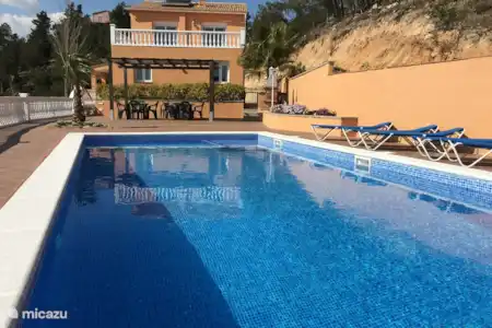 Vakantiehuis Spanje, Costa Brava, Lloret de Mar finca Finca Marimuntanya 20 pers. Zeezicht