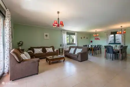Vakantiehuis Spanje, Costa Brava, Lloret de Mar finca Can Maeva, riante villa voor 18 pax