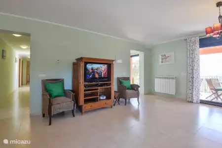 Vakantiehuis Spanje, Costa Brava, Lloret de Mar finca Can Maeva, riante villa voor 18 pax