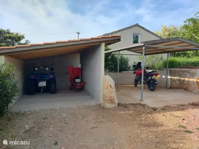 Sofía en Croacia, Istria, Labin - casa vacacional Almacenamiento cubierto