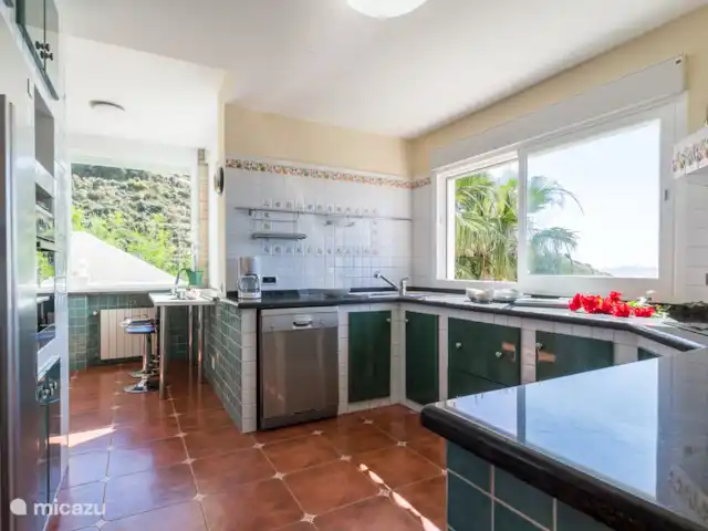 villa huren in Spanje, Costa Tropical, Salobreña – Villa Esmeralda De keuken is van alle gemakken voorzien