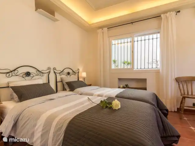 villa huren in Spanje, Costa Tropical, Salobreña – Villa Esmeralda Slaapkamer met twee aparte bedden