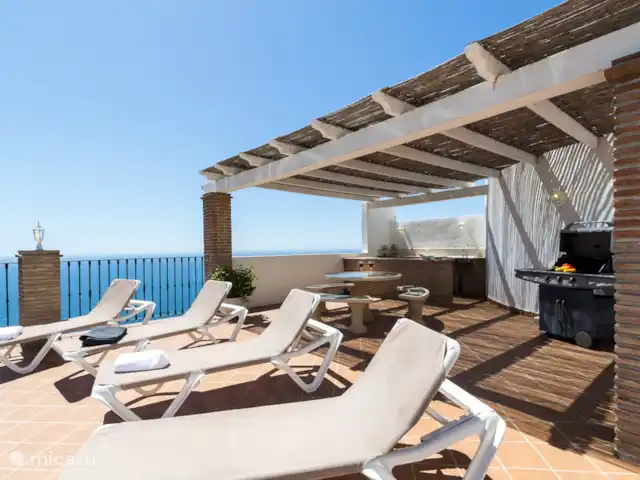 villa huren in Spanje, Costa Tropical, Salobreña – Villa Esmeralda Heerlijk zonnen en barbecueën