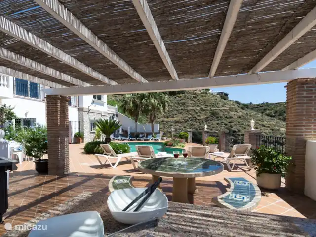 villa huren in Spanje, Costa Tropical, Salobreña – Villa Esmeralda In de zon of in de schaduw, het kan allebei