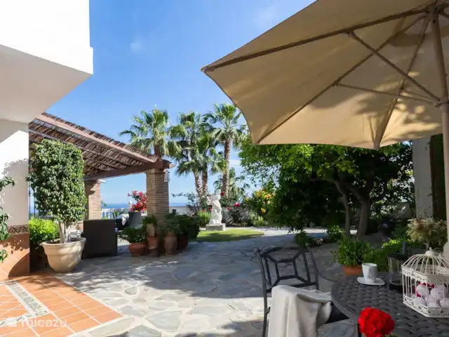 villa huren in Spanje, Costa Tropical, Salobreña – Villa Esmeralda Esmeralda heeft een prachtige tuin