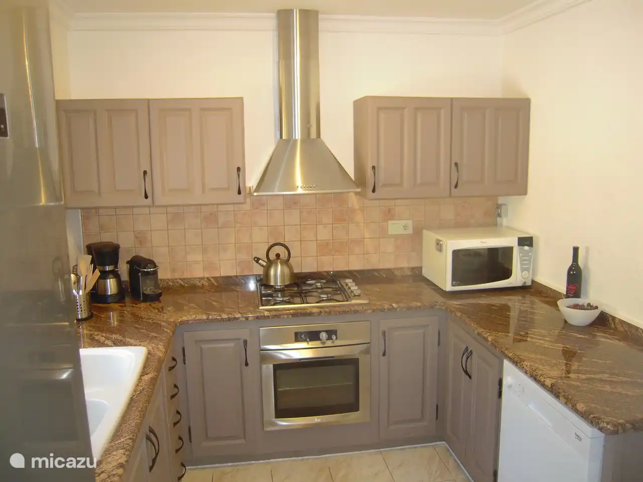 cocina equipada apartamento 1