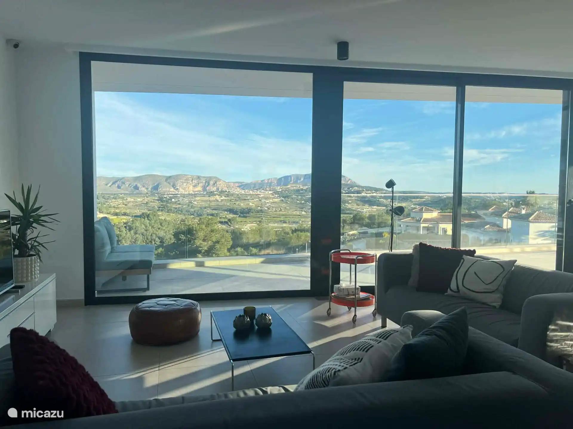 leefruimte met panoramisch zicht