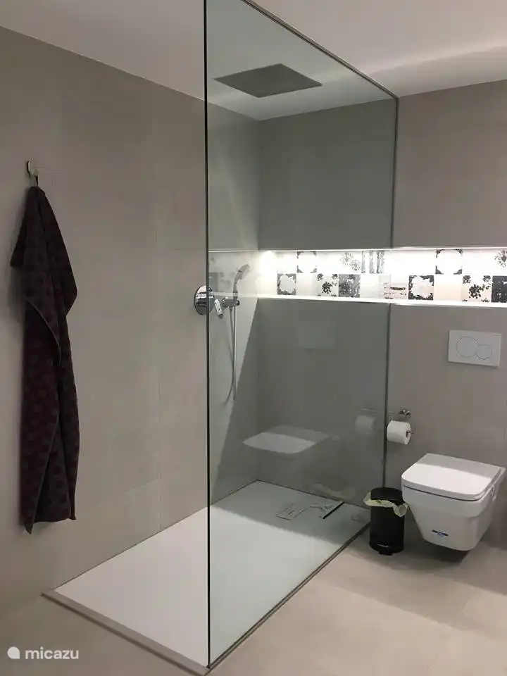 salle de bain en bas