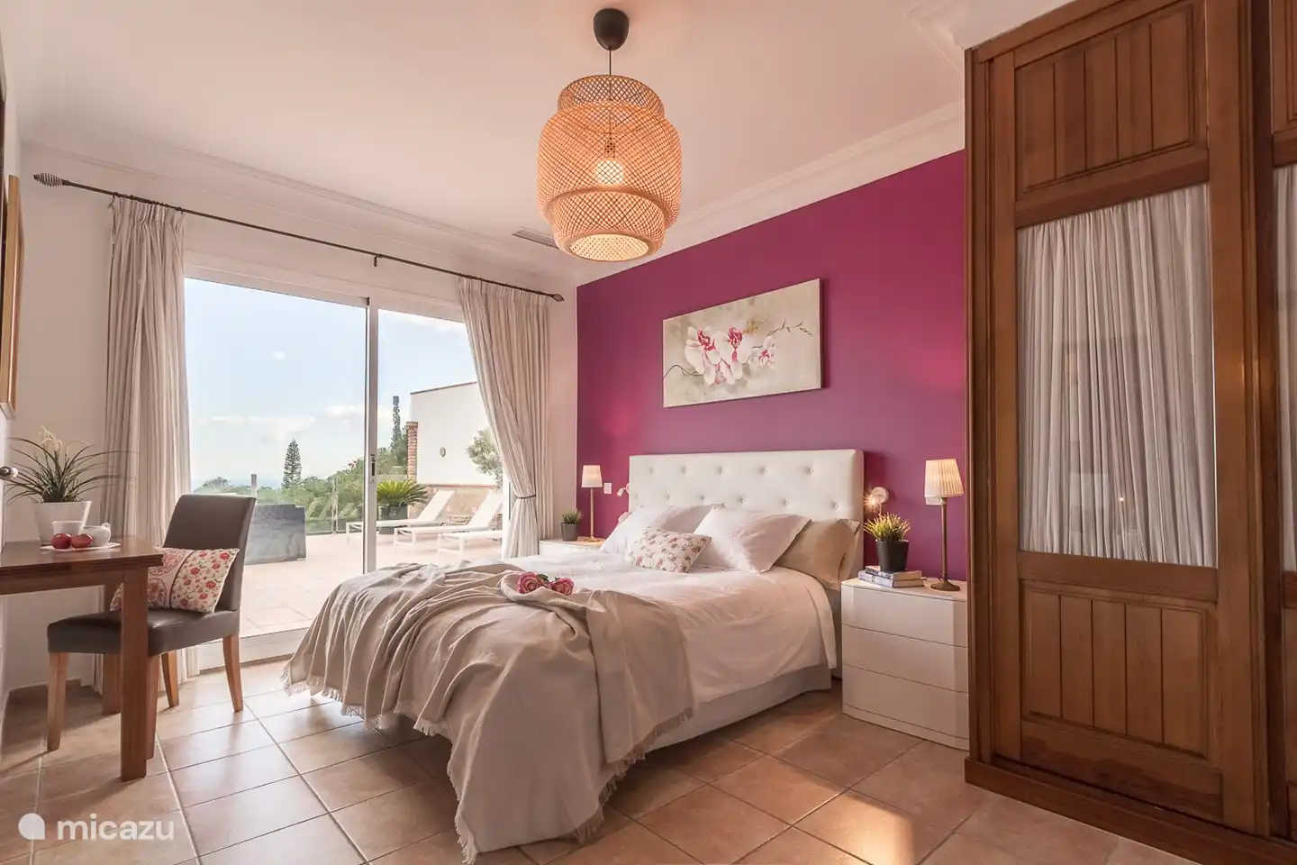 Bedroom with a double bed