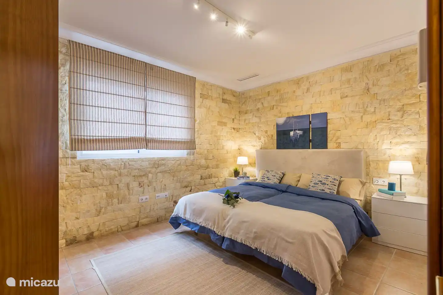 Bedroom with a double bed