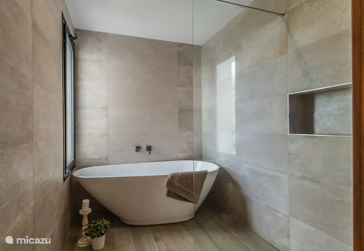 Bathroom with bathtub