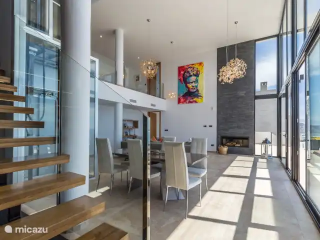 villa huren in Spanje, Costa Tropical, Salobreña – Villa29 Villa29 heeft veel ramen en is dus heerlijk licht en ruimtelijk