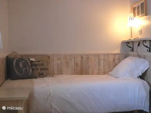Gîte les 3 Etoiles d'Auvergne | France, Puy-de-Dôme, Égliseneuve-d'Entraigues - gîte / cottage Chambre d'enfant Gite les 3 Etoiles d'Auvergne - Maison van Stijn