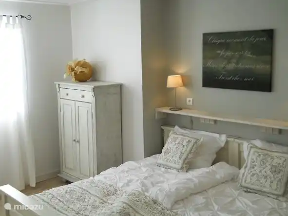 Hauptschlafzimmer Gite les 3 Etoiles d'Auvergne - Maison van Stijn