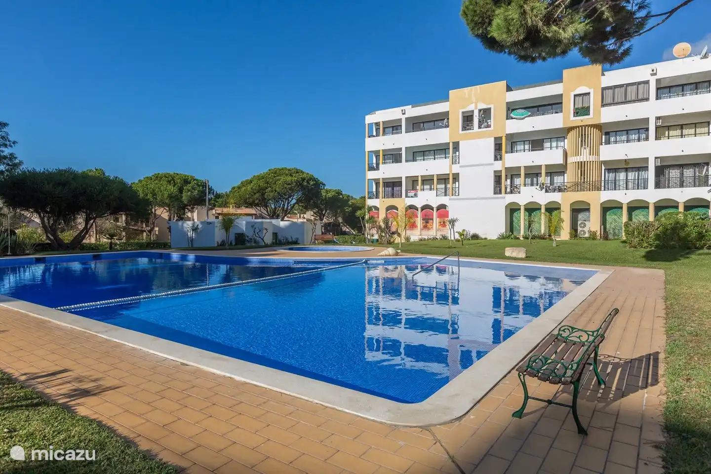 appartement huren in Galé, Algarve, Portugal - Apartment with Pool, Balcony & Airco