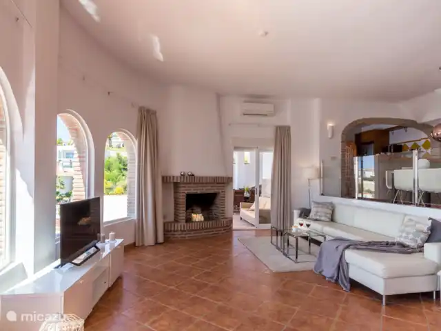 Villa Amani en España, Costa Tropical, Salobreña - villa En invierno, la chimenea puede ser acogedora.