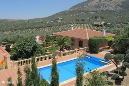 Vacation Rentals In Villanueva Del Trabuco Andalusia Spain Micazu