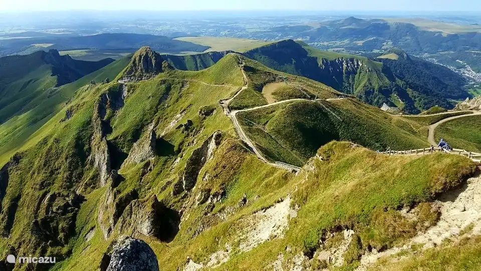 Wasserfälle, Flüsse, Seen, Wälder, Wiesen, Berge und Vulkane. Schön das ganze Jahr!