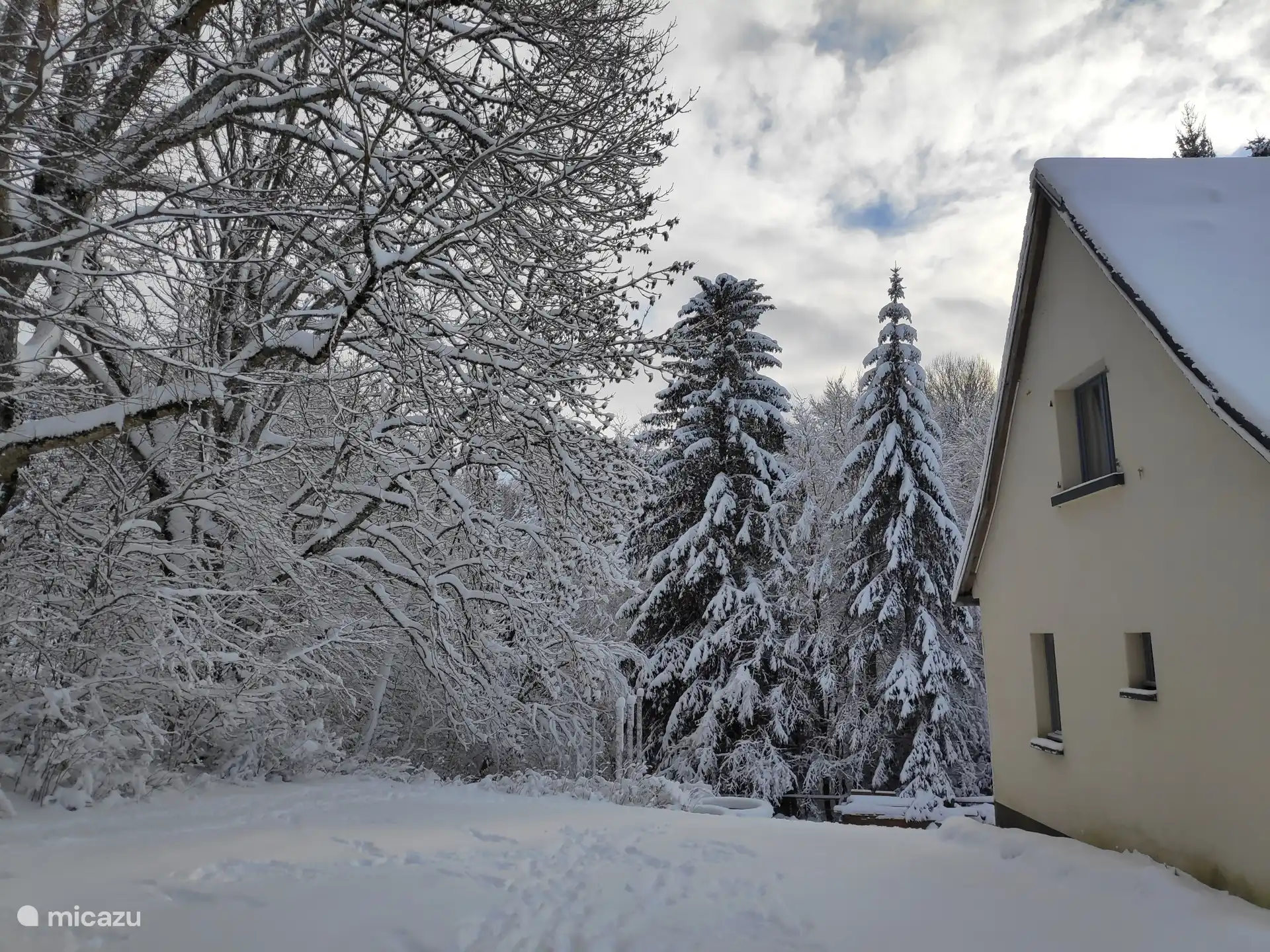 Gîte du Bois I im Schnee