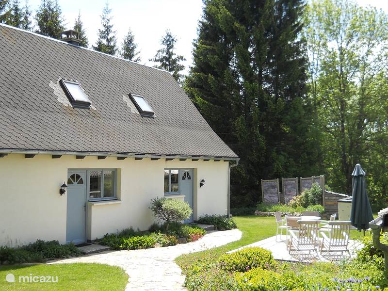 Ferienwohnung Frankreich, Puy-de-Dôme, Égliseneuve-d'Entraigues Gîte / Hütte Gite du Bois I - Maison van Stijn