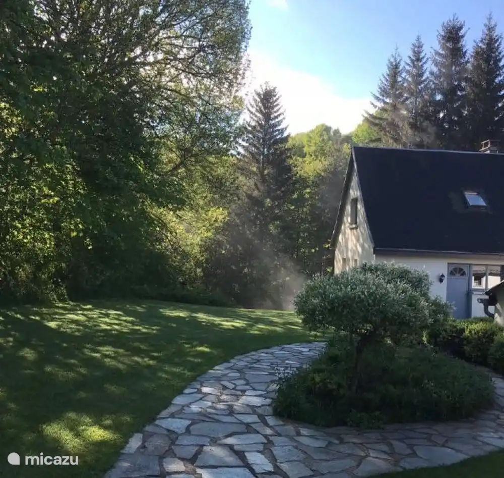gîte / hütte in Auvergne, Frankreich – Gite du Bois I - Maison van Stijn