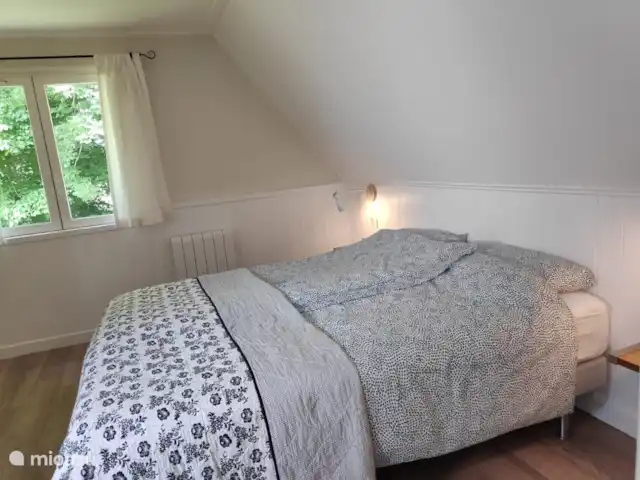 Gîte du Bois I - Maison van Stijn | France, Puy-de-Dôme, Égliseneuve-d'Entraigues - gîte / cottage Chambre Gite du Bois I Maison van Stijn