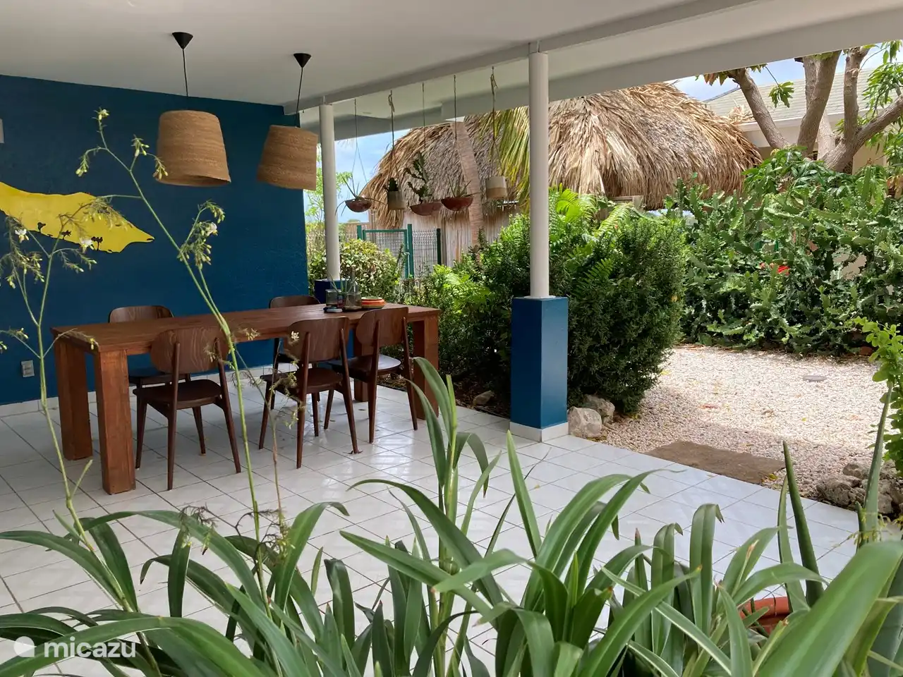 Vous pouvez également profiter du soleil sur le porche.
Connexion Internet directe disponible