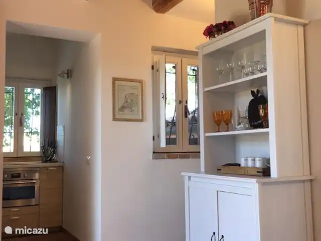 Il Posto Perfetto-appartement Monti huren in Italië, Marche, Santa Maria Nuova - appartement er is veel ruimte in appartement Monti met vele authentieke materialen