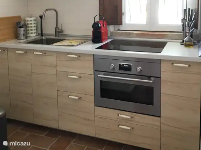 Il Posto Perfetto-appartement Monti huren in Italië, Marche, Santa Maria Nuova - appartement heerlijk genieten van je ontbijt, lunch of diner in je eigen keuken