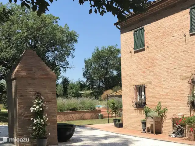 Il Posto Perfetto-appartement Monti huren in Italië, Marche, Santa Maria Nuova - appartement het monumentale pand uit 1790