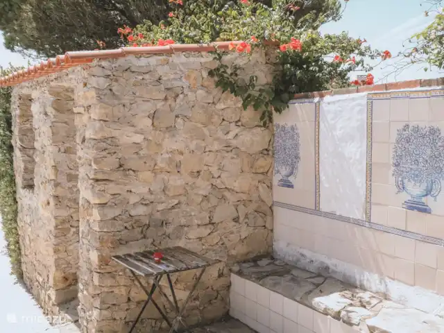 Quinta Charlotte | Portugal, Costa de Prata, Boa Vista - villa Canapé dans un coin ensoleillé.