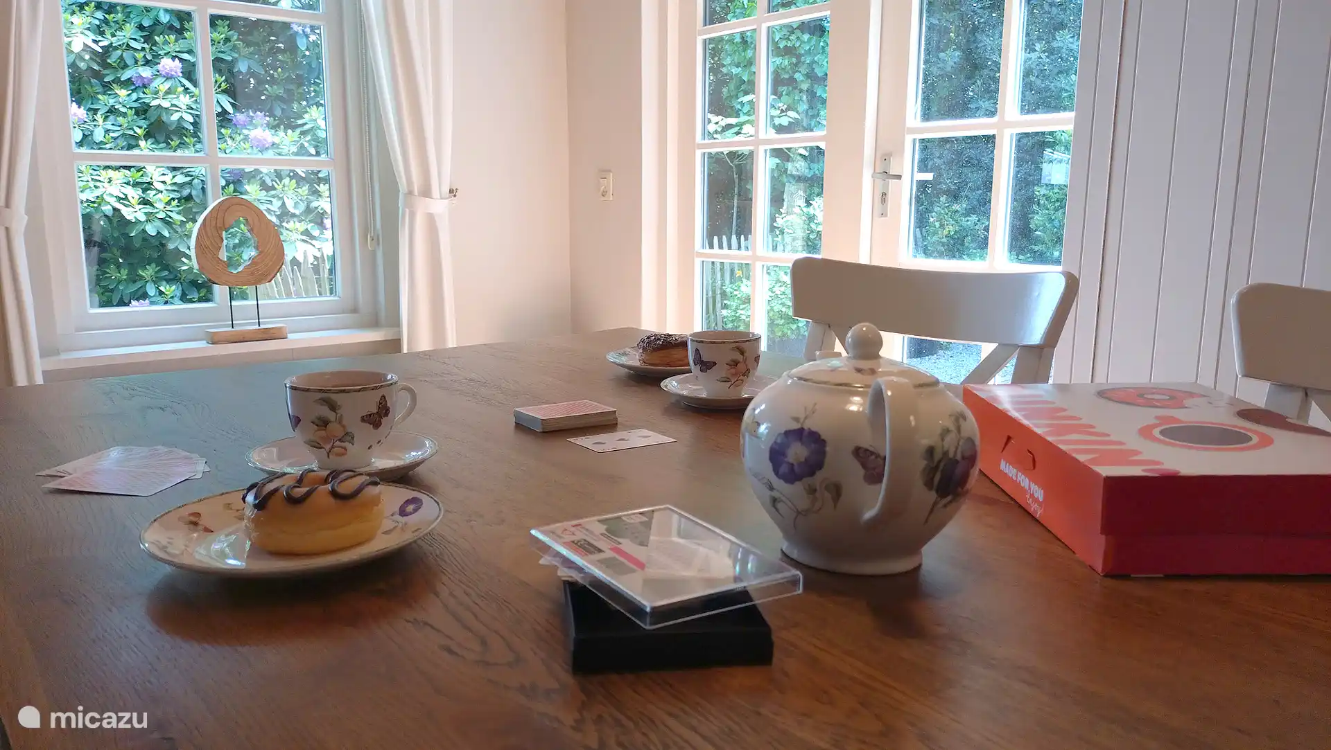 Gemeinsam essen, spielen oder lesen 