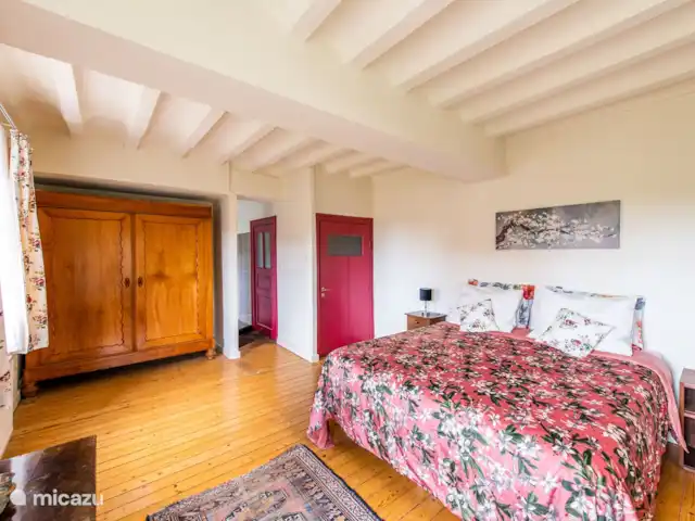 Hof Caerdebeeck - Le jardin des cerisiers | Pays-Bas, Limbourg, Escalade - maison de vacances Matelas Felix sur une combinaison de sommier grand lit.