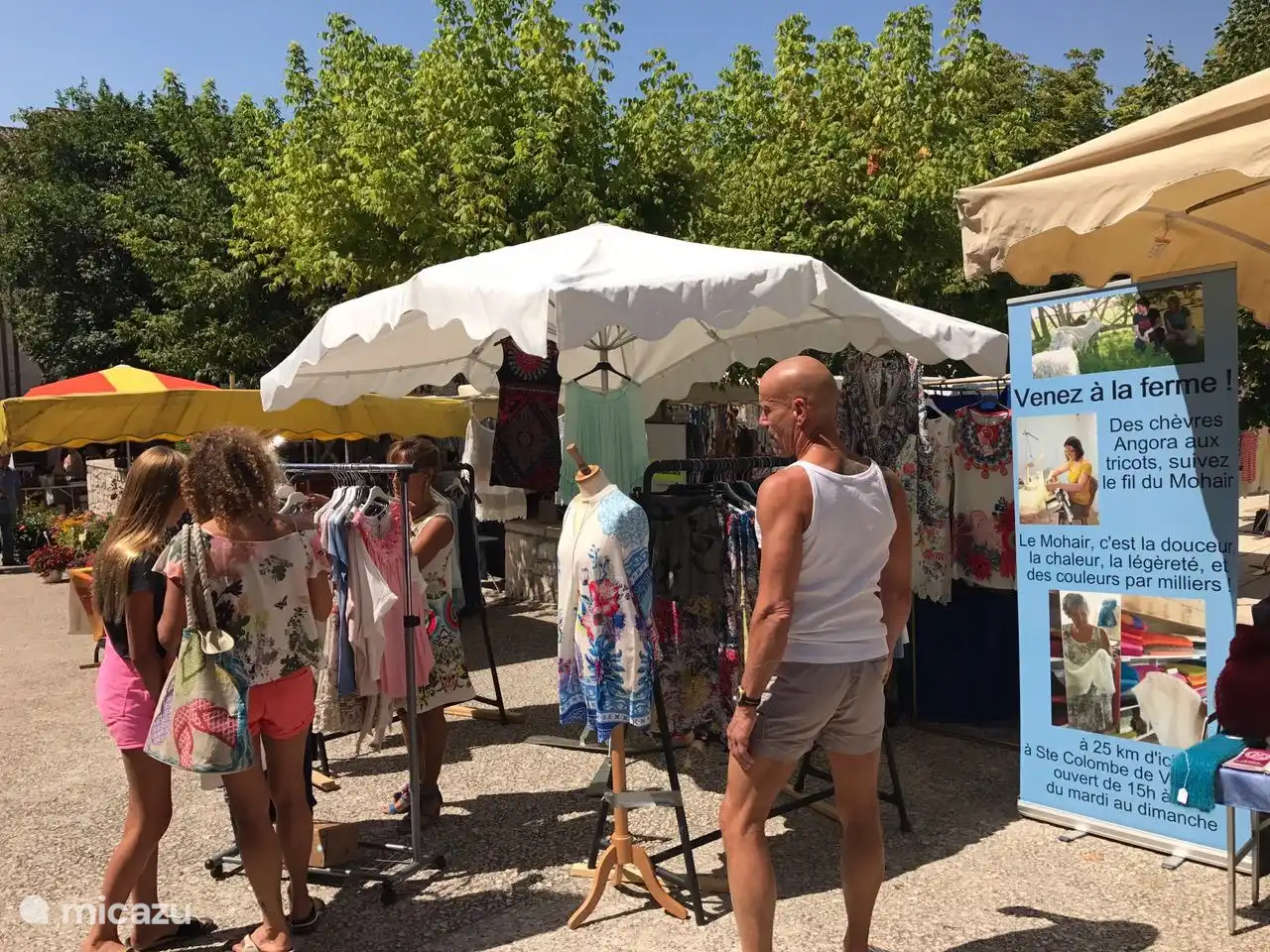 On Sunday we will be at the Pujols market with nice linen women&#39;s clothing