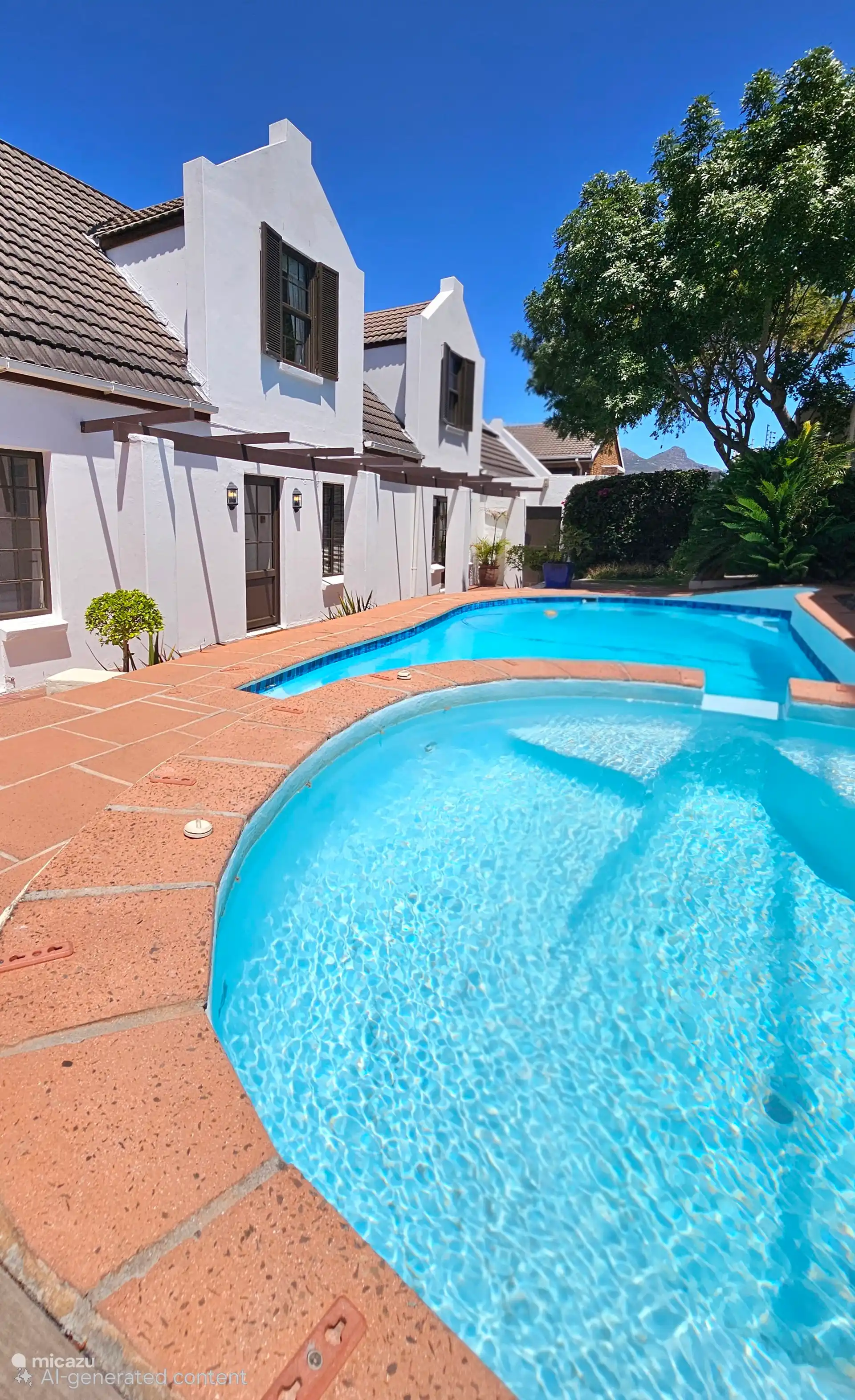 The Gables met groot zwembad en jacuzzi