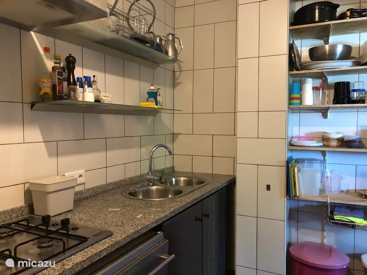 Küche an der Bar/im Besprechungsraum