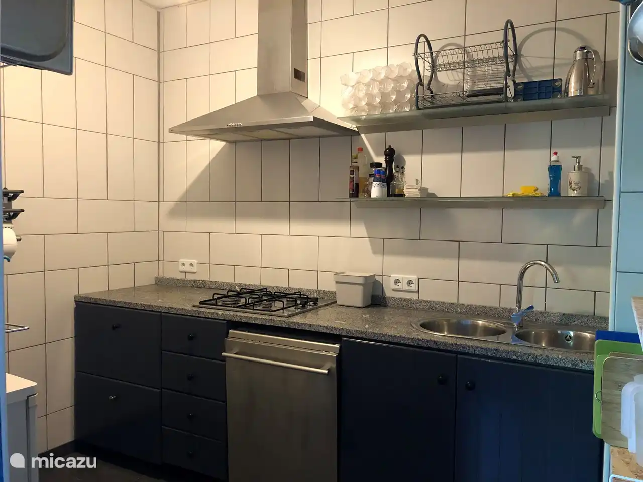 Küche an der Bar/im Besprechungsraum