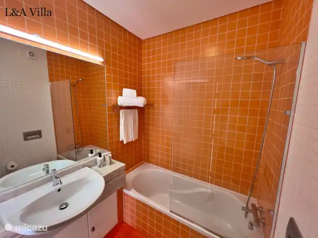 Location de Vacances Portugal, Algarve, Portimão, villa - Villa L&A piscine privée chauffée Salle de bain au premier étage